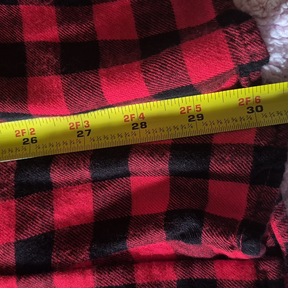 Old Navy Women's Red and Black Plaid Gingham XL Long Sleeve Button Up Shirt - Picture 8 of 9